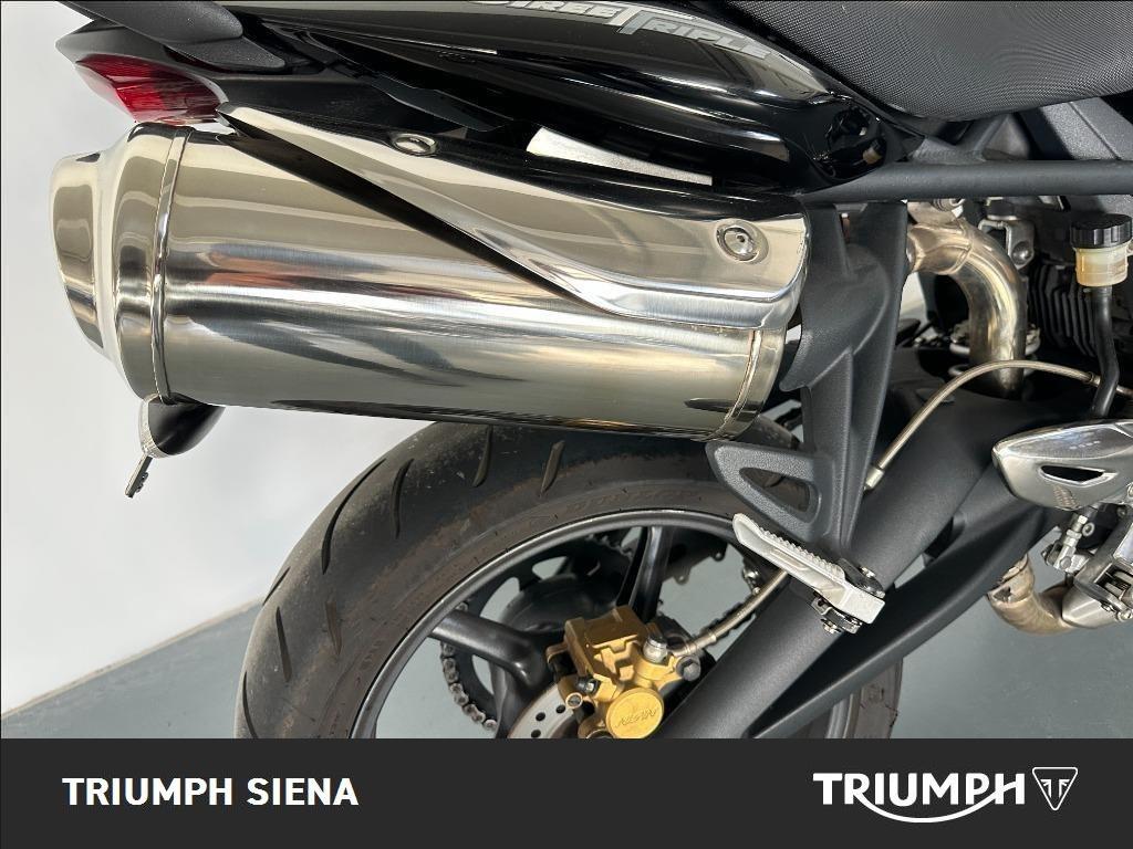 TRIUMPH Street Triple 675 