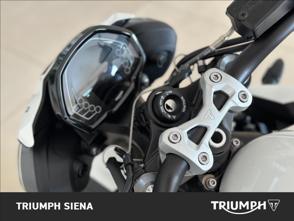 TRIUMPH Street Triple 765 R