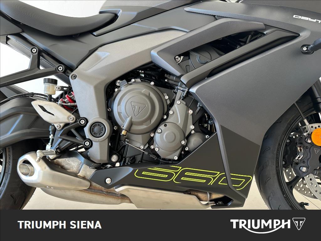 TRIUMPH Daytona 660 Abs
