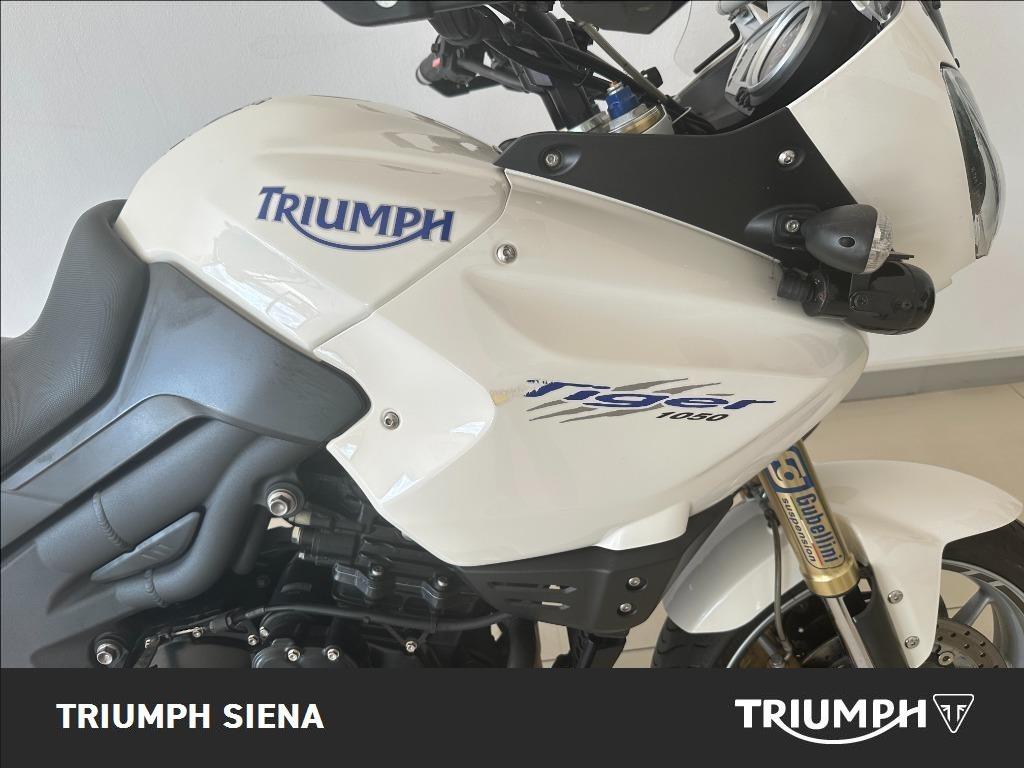 TRIUMPH Tiger 1050 SE Abs