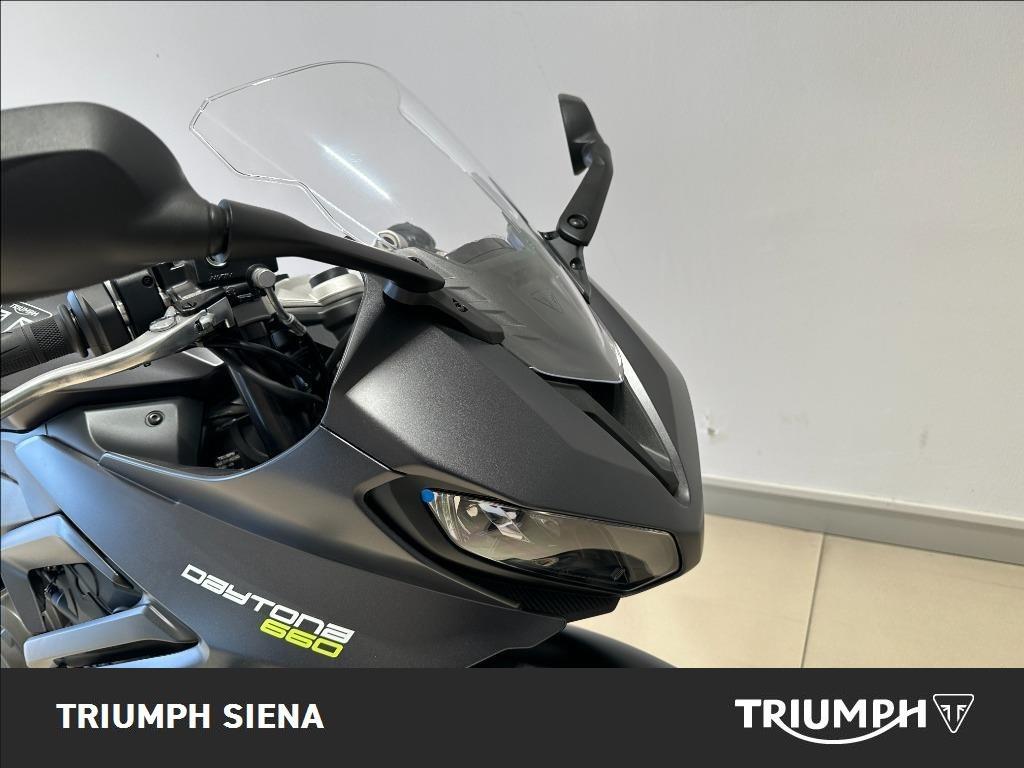 TRIUMPH Daytona 660 Abs