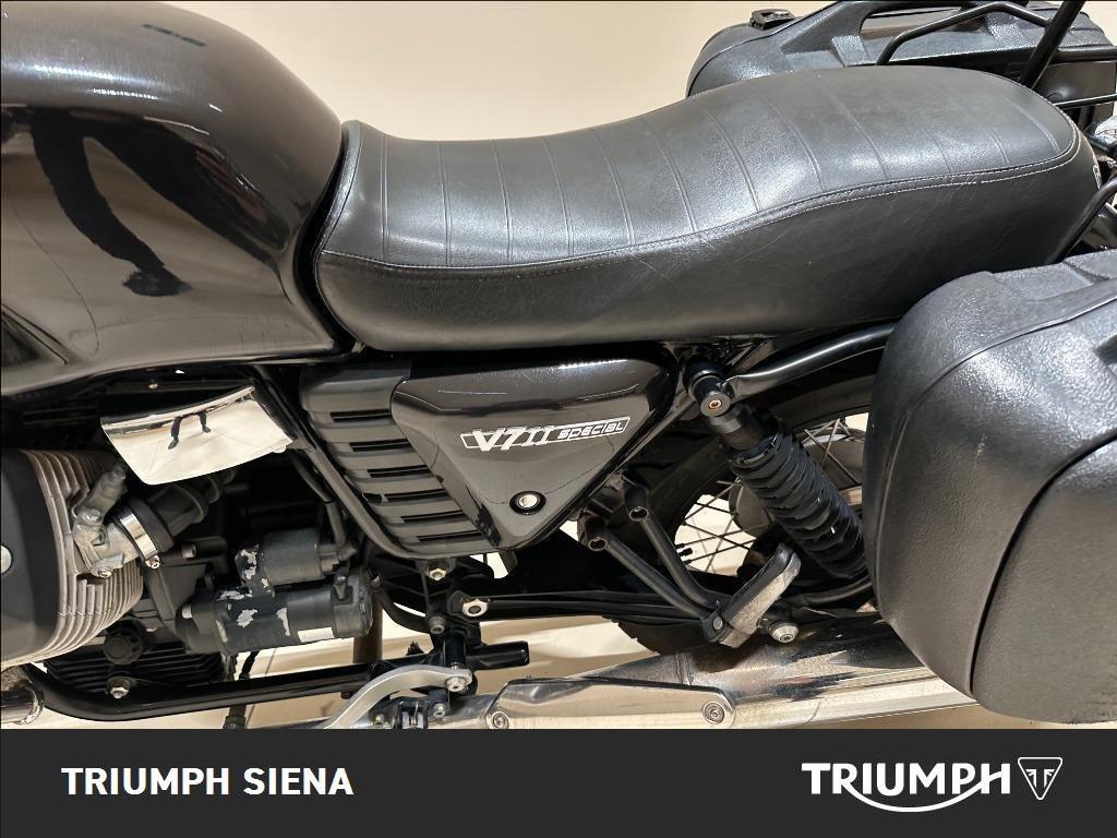 MOTO GUZZI V7 II 750 Special Abs