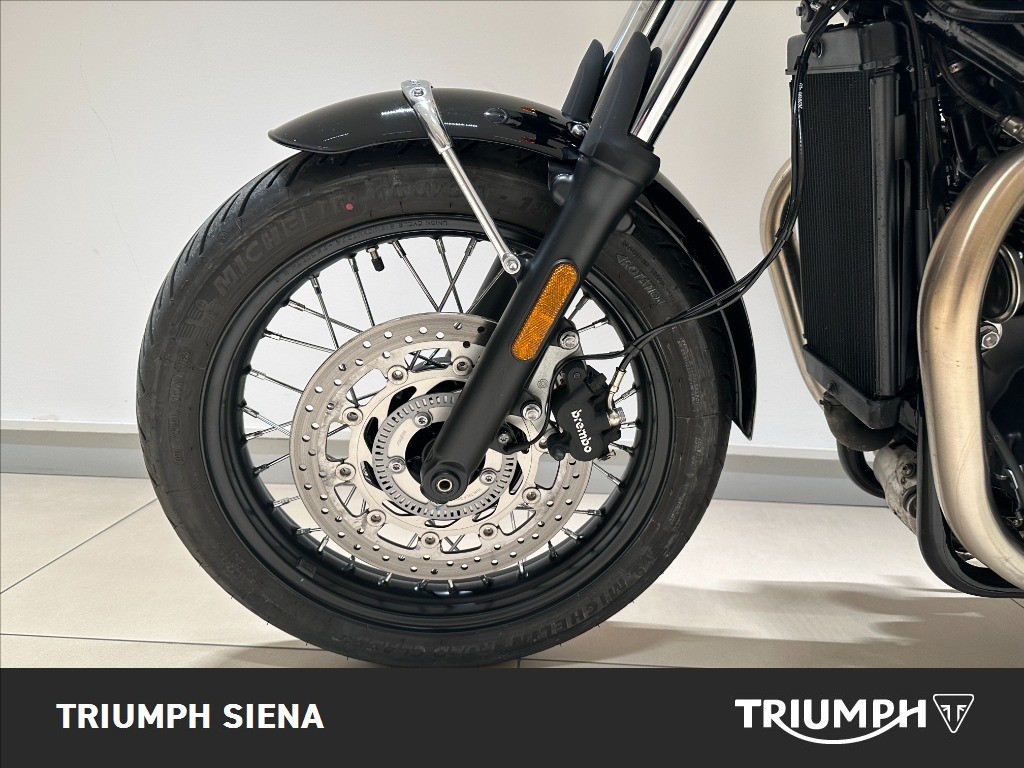 TRIUMPH Bonneville 900 T100 Stealth Edition