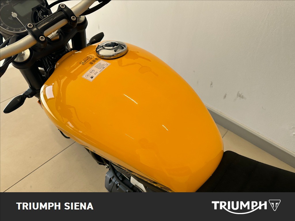 TRIUMPH Thruxton 400 Metallic Racing Yellow / Aluminium Silver Abs