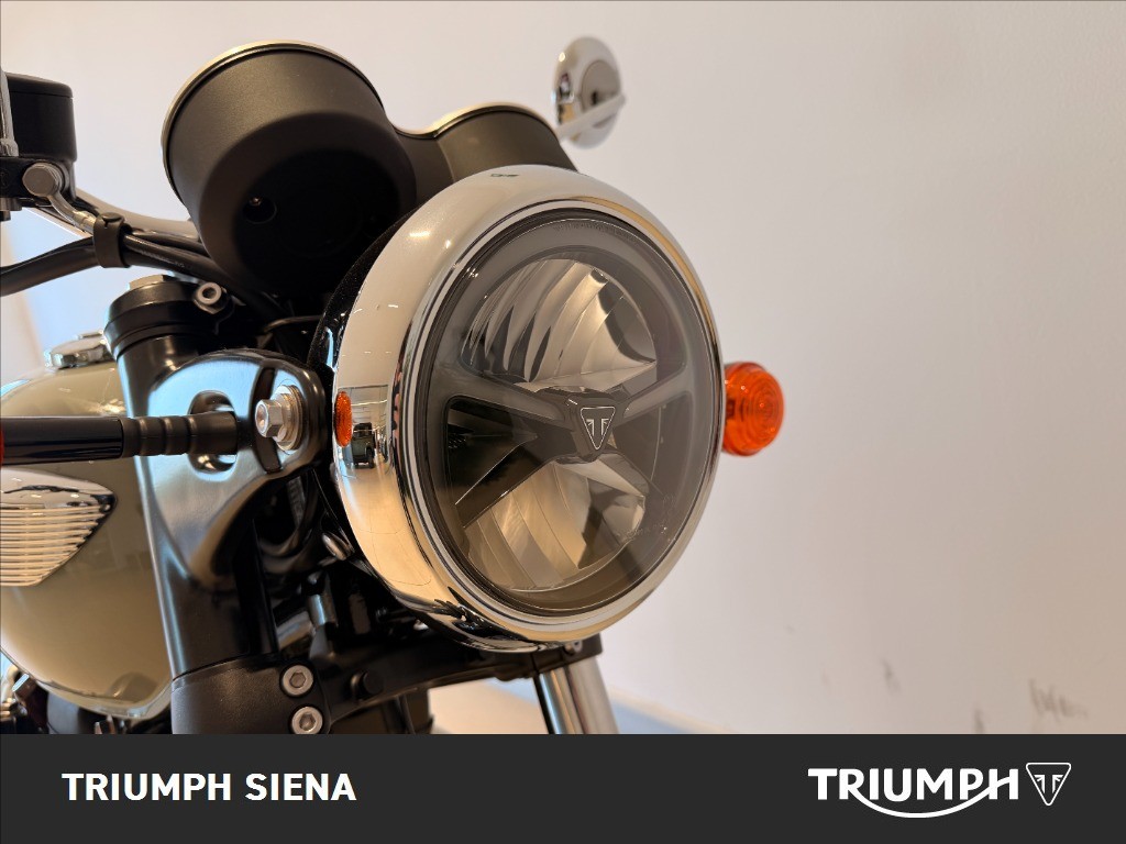 TRIUMPH Bonneville 900 T100 