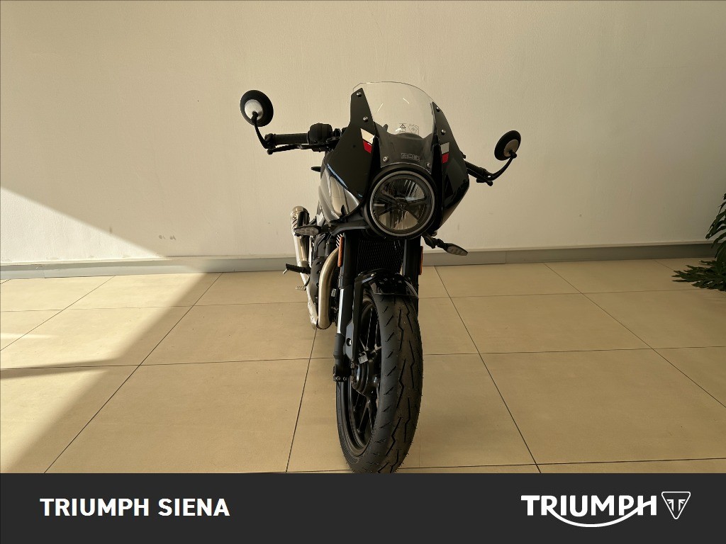 TRIUMPH Thruxton 400 Phantom Black / Aluminium Silver Abs