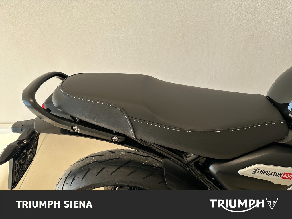 TRIUMPH Thruxton 400 Phantom Black / Aluminium Silver Abs