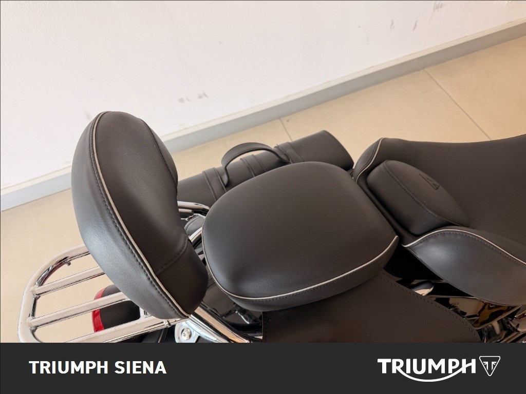 TRIUMPH Bonneville 1200 Speedmaster Chrome Edition E5