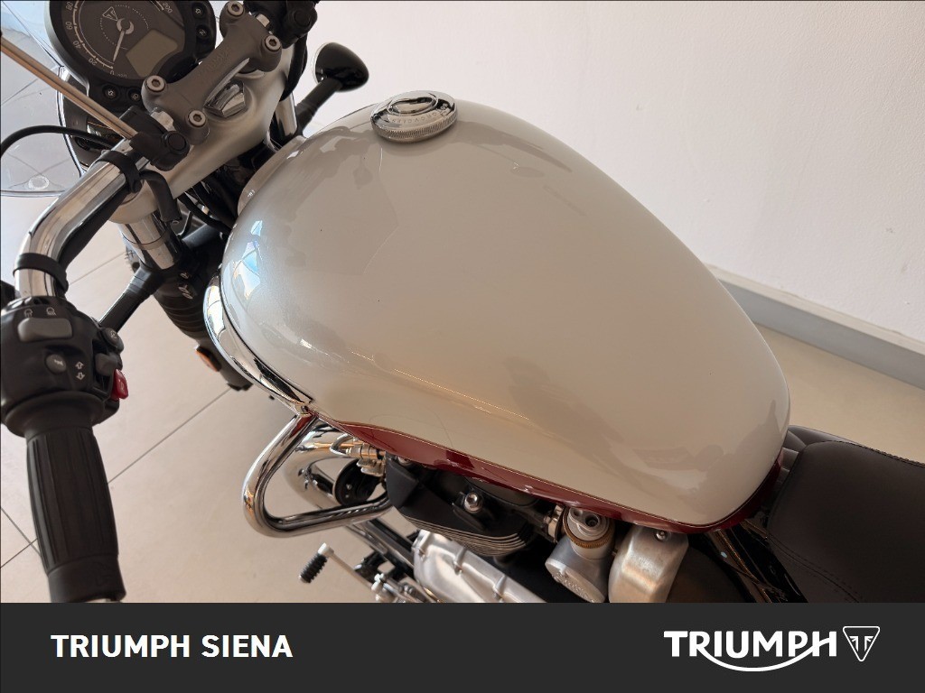 TRIUMPH Bonneville 1200 Speedmaster Chrome Edition E5